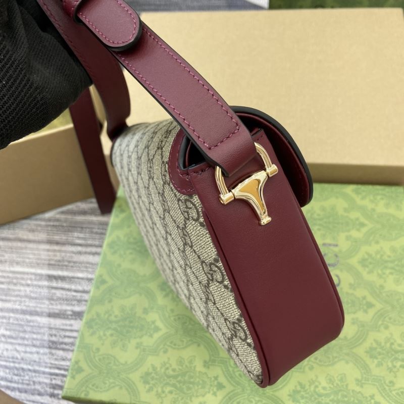 Gvc*1 horsebit bags